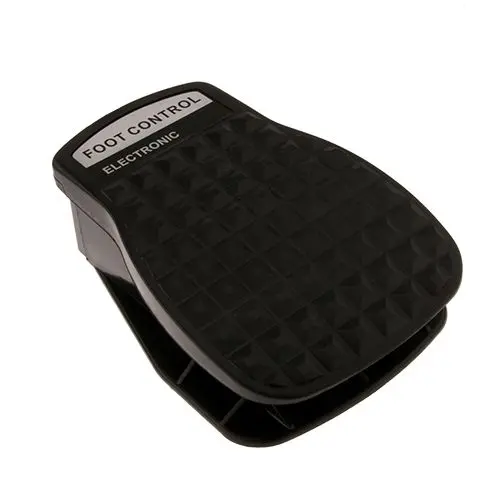 Stopalka za brusilnik nohtov za reguliranje hitrosti